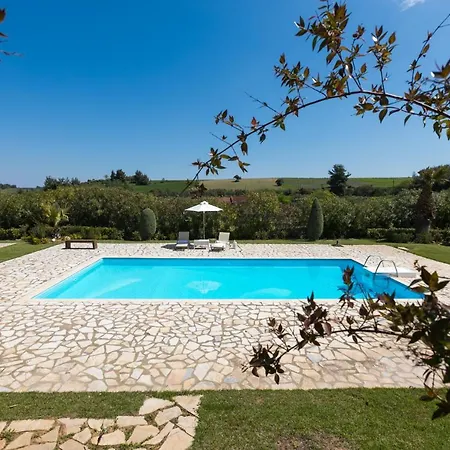 Serenity Villas, Nilie Hospitality Mgmt Vila
