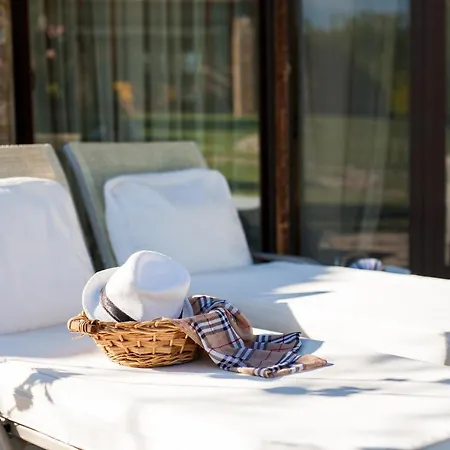 Vila Serenity Villas, Nilie Hospitality Mgmt *